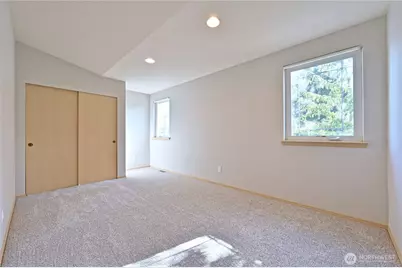 1687 Bayview Drive W, Bremerton, WA 98312 - Photo 19