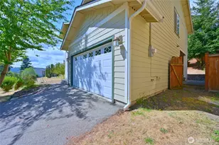1687 Bayview Dr W, Bremerton, WA 98312 - Photo 25