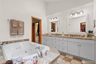23924 SE 186th Street, Maple Valley, WA 98038 - Photo 27