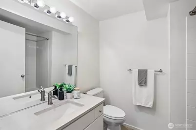 232 Belmont Avenue E #301, Seattle, WA 98102 - Photo 13