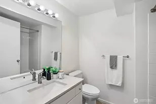 232 Belmont Ave E, Seattle, WA 98102 - Photo 13