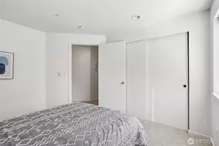 232 Belmont Ave E, Seattle, WA 98102 - Photo 17
