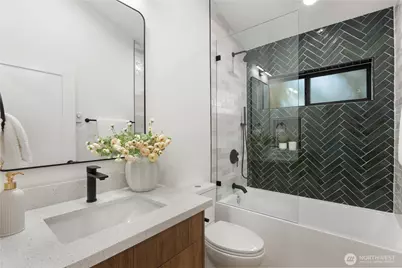 8821 Dibble Avenue NW, Seattle, WA 98117 - Photo 39