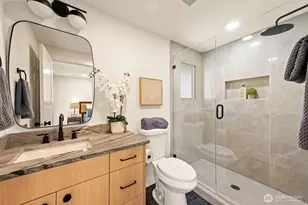 8019 Bagley Ave N, Seattle, WA 98103 - Photo 15