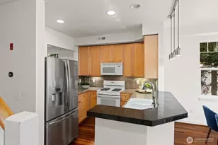 12721 SE 41st Pl, Bellevue, WA 98006 - Photo 9