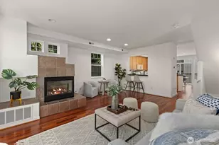 12721 SE 41st Pl, Bellevue, WA 98006 - Photo 3