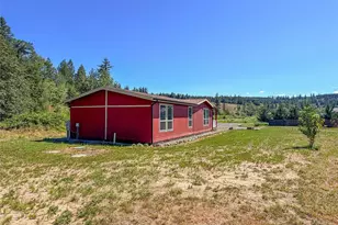 205 Lake View Dr, Quilcene, WA 98376 - Photo 5