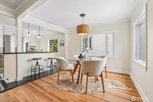 1025 NE 103rd St, Seattle, WA 98125 - Photo 5