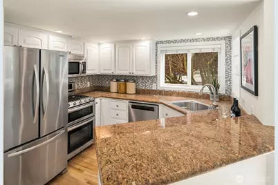2310 W Dravus Street, Seattle, WA 98199 - Photo 13