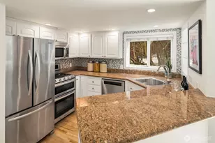 2310 W Dravus St, Seattle, WA 98199 - Photo 13