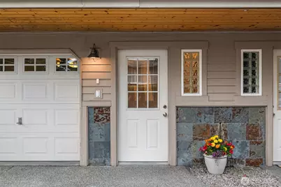 2310 W Dravus Street, Seattle, WA 98199 - Photo 3