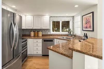 2310 W Dravus Street, Seattle, WA 98199 - Photo 11