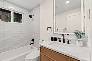 20921 W Richmond Rd, Bothell, WA 98021 - Photo 29