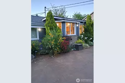 8242 S 128th Street, Seattle, WA 98178 - Photo 3