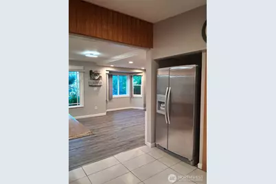 8242 S 128th Street, Seattle, WA 98178 - Photo 5