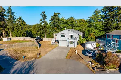 637 Cranberry Drive, Oak Harbor, WA 98277 - Photo 3