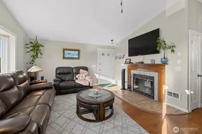 637 Cranberry Drive, Oak Harbor, WA 98277 - Photo 7