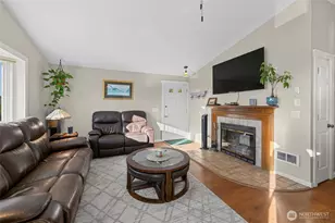 637 Cranberry Dr, Oak Harbor, WA 98277 - Photo 7
