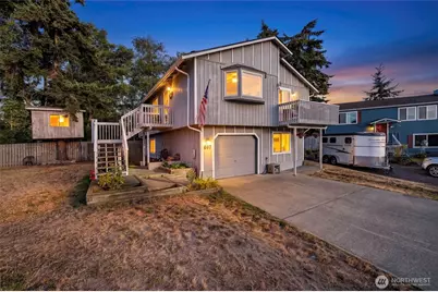 637 Cranberry Drive, Oak Harbor, WA 98277 - Photo 1