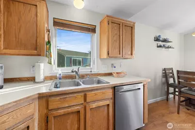 637 Cranberry Drive, Oak Harbor, WA 98277 - Photo 15