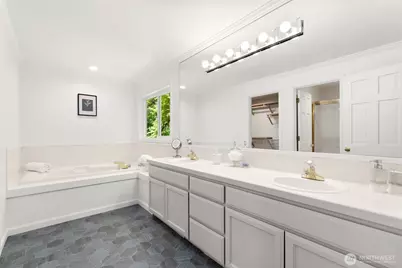 23216 SE 31st Street, Sammamish, WA 98075 - Photo 23
