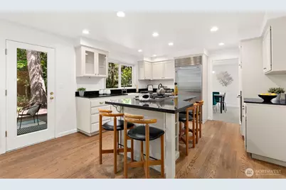 23216 SE 31st Street, Sammamish, WA 98075 - Photo 9