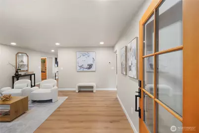 12520 24th Avenue NE, Seattle, WA 98125 - Photo 3