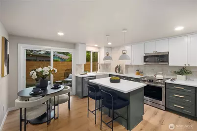 12520 24th Avenue NE, Seattle, WA 98125 - Photo 9