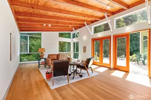 7641 NE North St, Bainbridge Island, WA 98110 - Photo 5