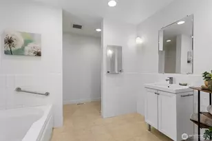 7641 NE North St, Bainbridge Island, WA 98110 - Photo 19