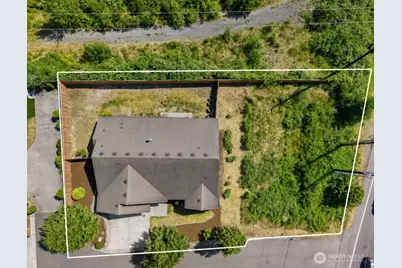 7523 Broadway, Everett, WA 98203 - Photo 3