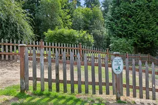 13301 SE 79th Pl, Newcastle, WA 98059 - Photo 33