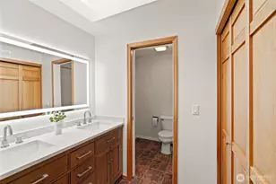 13142 Holmes Point Dr NE, Kirkland, WA 98034 - Photo 27