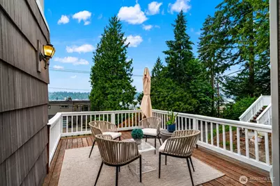 13142 Holmes Point Drive NE, Kirkland, WA 98034 - Photo 5
