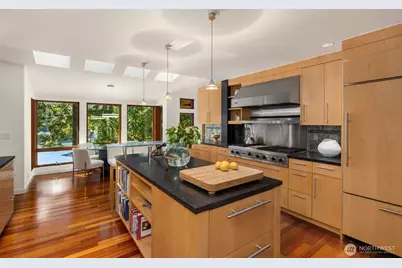 11515 Blue Heron Lane NE, Bainbridge Island, WA 98110 - Photo 13
