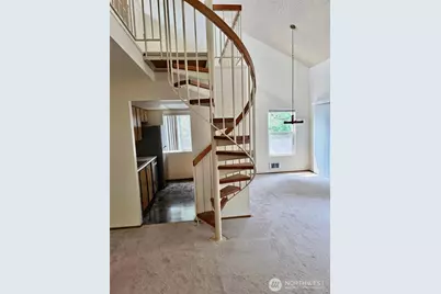 19853 25th Avenue NE #317, Shoreline, WA 98155 - Photo 3