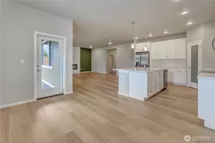 18205 37th Ave Ct E, Tacoma, WA 98446 - Photo 17