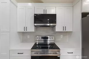 1710 SW 106th St, Seattle, WA 98146 - Photo 13