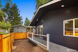 1710 SW 106th St, Seattle, WA 98146 - Photo 25