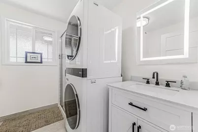 317 68th Avenue E, Tacoma, WA 98424 - Photo 5