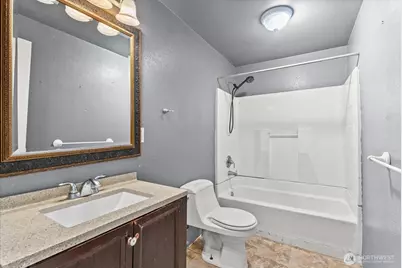 18711 82nd Avenue NE, Kenmore, WA 98028 - Photo 17