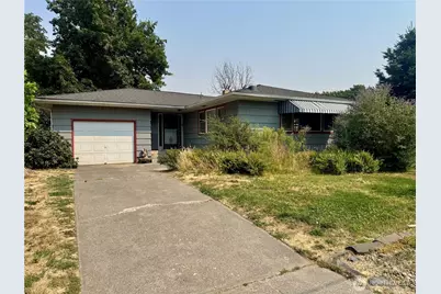 309 E Seventh Street, Waitsburg, WA 99361 - Photo 1