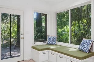 21926 SE 37th St, Sammamish, WA 98075 - Photo 13