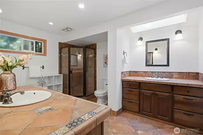 21926 SE 37th Street, Sammamish, WA 98075 - Photo 23