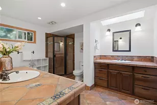 21926 SE 37th St, Sammamish, WA 98075 - Photo 23
