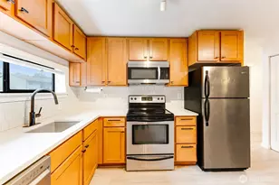 23405 16th Ave S, Des Moines, WA 98198 - Photo 3
