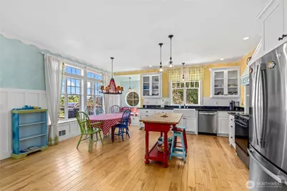 886 Port Susan Terrace Road, Camano Island, WA 98282 - Photo 9