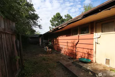 2095 Postal Avenue, Bellingham, WA 98226 - Photo 11