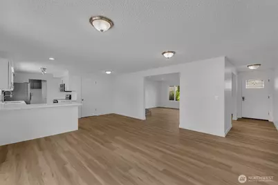 9214 46th Drive NE, Marysville, WA 98270 - Photo 11