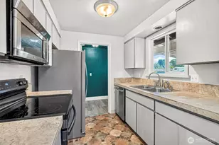513 SW Diane St, Castle Rock, WA 98611 - Photo 11